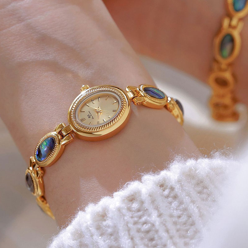 Jam Tangan Gelang Pola Cangkan - Luxury Watch Gold And Black ulasan dan harga
