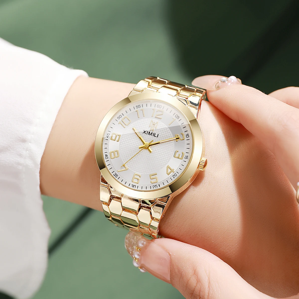 Jam Tangan Wanita Warna Emas M - Luxury Watch Gold And Black ulasan dan harga